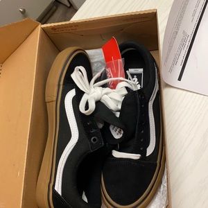 Old skool pro vans (6.5men) (8 women)